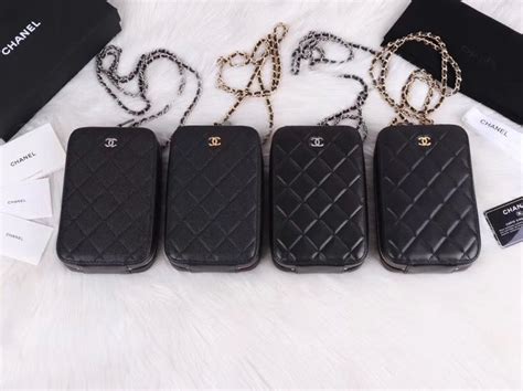 chanel shape holder